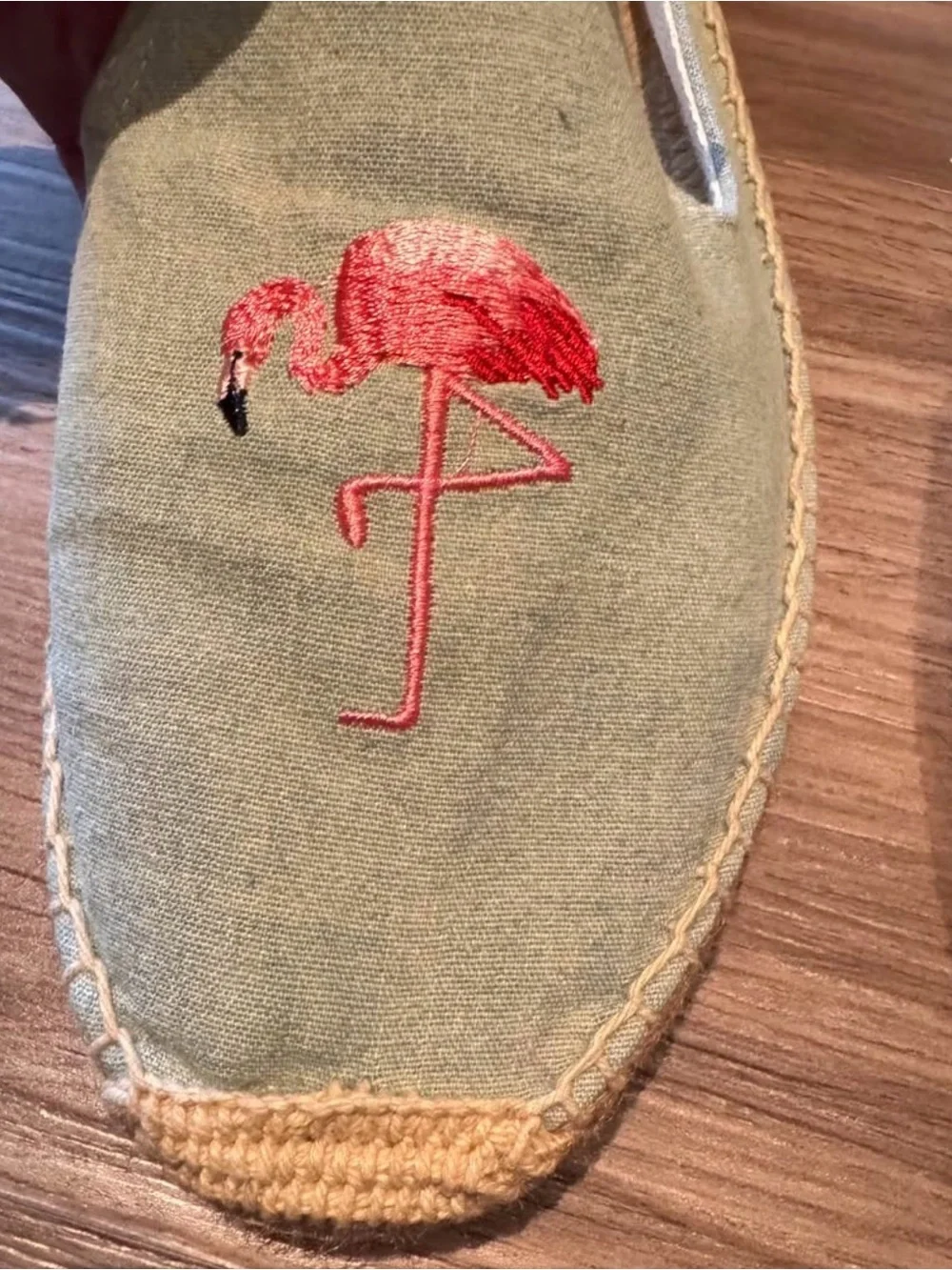 SOLUDOS - Espadrilles Slip-Ons with Embroidered Pink Flamingos